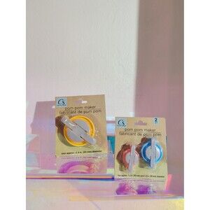 Crafter's Square POM POM Maker Lot of 2 1.8 in (45 mm)1.2 (30 mm) 2.4 in (60mm)